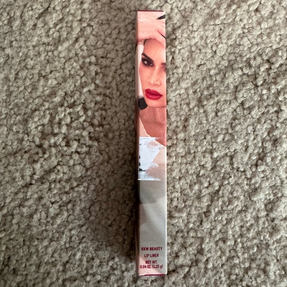 KKW Beauty "Red 2" lip liner - Picture 2 of 4